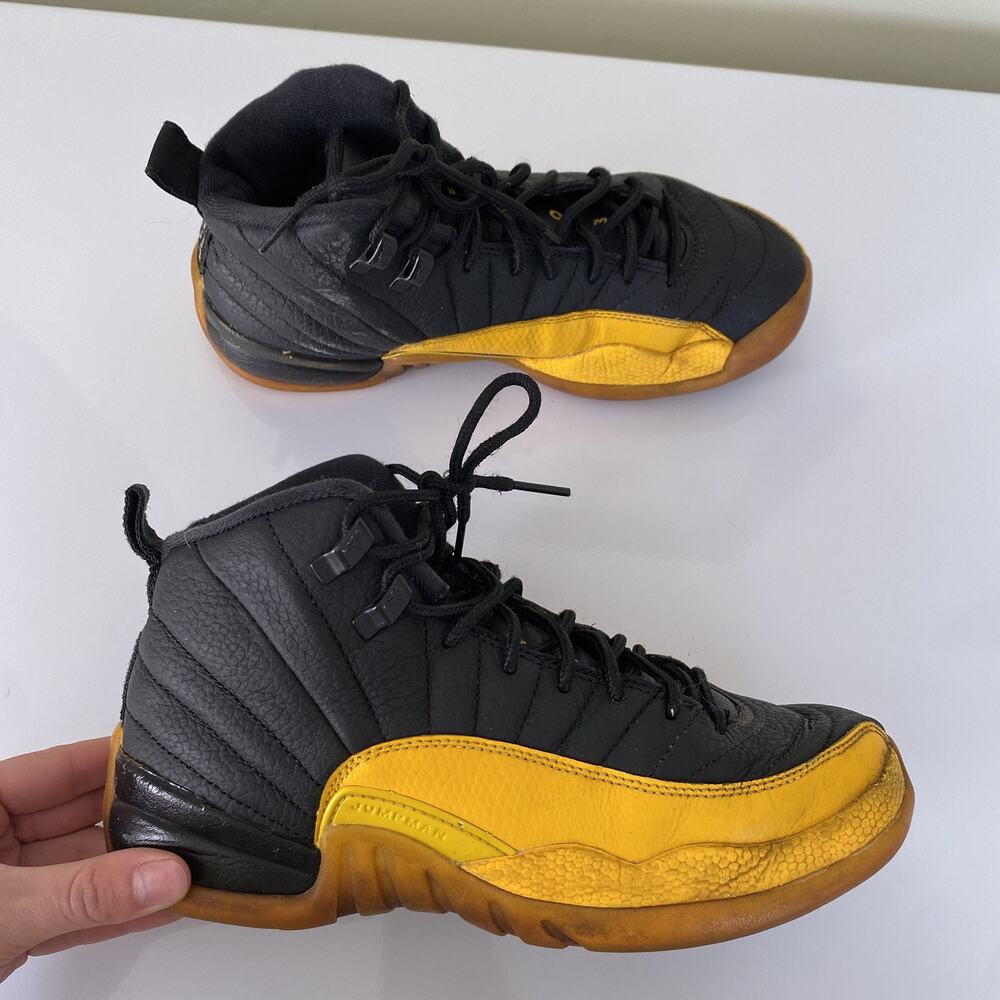 Nike Air Jordan 12 Retro GS University‎ Gold Black Youth Size 6Y Boys Basketball